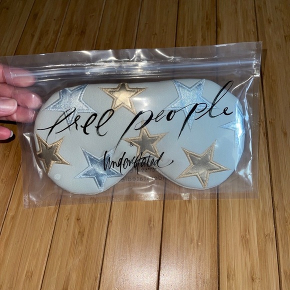 Free People X Understated Leather Sleep Eye Mask - Picture 1 of 2
